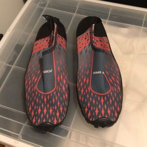 sva go water shoes